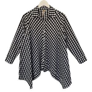 Comfy USA Black White Gingham Checks Sharkbite Hem Handkerchief Hem Top Small